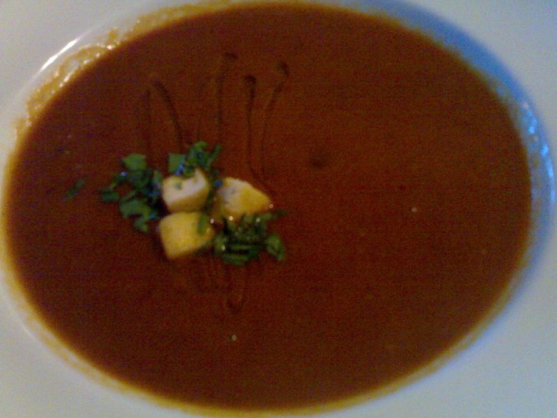 Kâsede mercimek çorbası